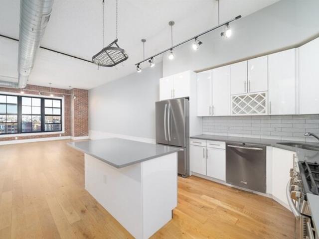 Condo for sale in Hudson, New Jersey