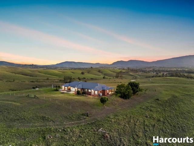 Cottage for sale in Gresford, New South Wales