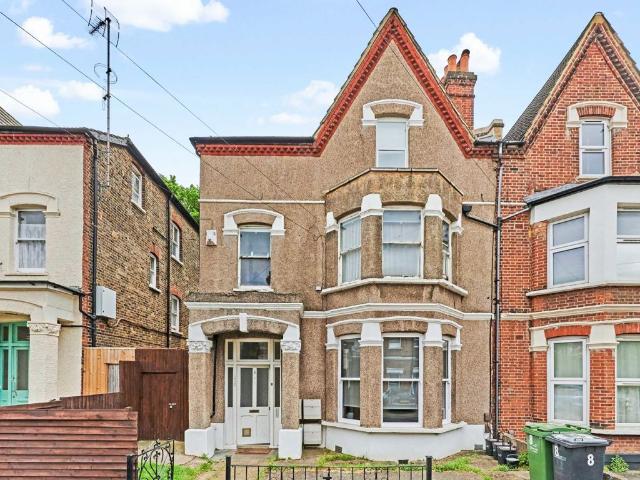 Apartment for rent in Streatham, Greater London