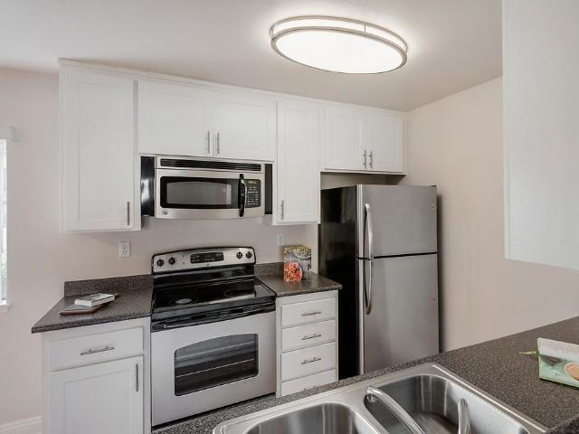 Apartment for rent in Long Beach, California