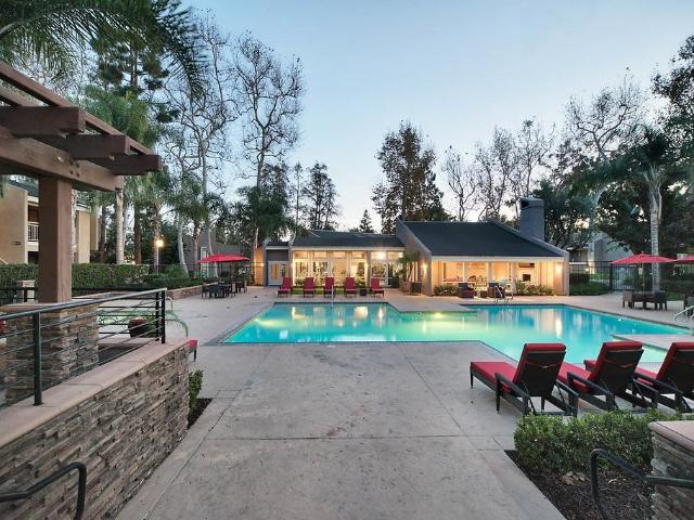 Apartment for rent in Long Beach, California
