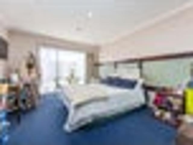 Apartment for sale in Takapuna, Oroua County
