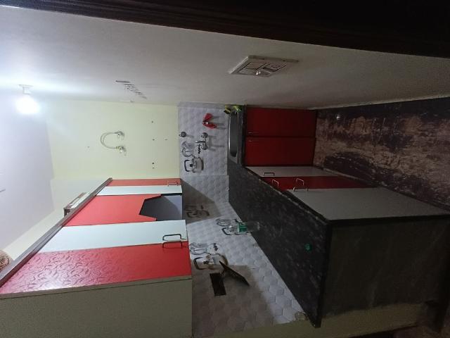 Property for rent in Deri