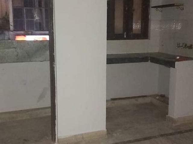 Property for rent in Deri