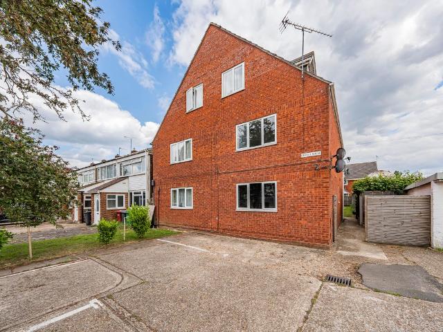 Apartment for rent in Slough