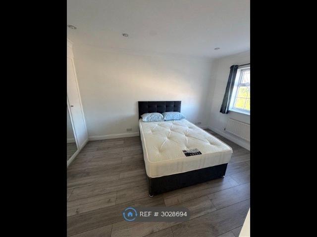 Apartment for rent in Angel, Greater London