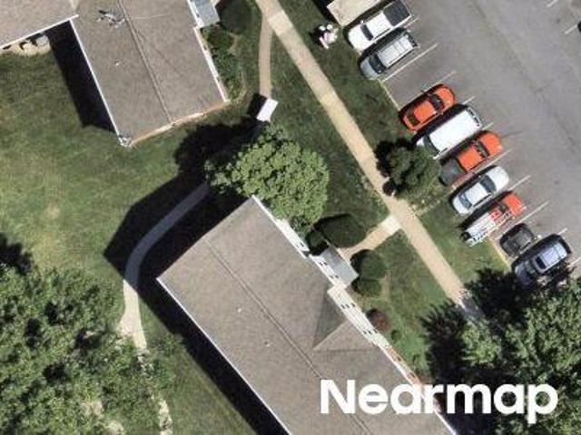 Condo for sale in Lee Boulevard Heights, Seven Corners