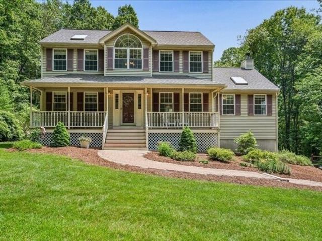 House for sale in Tyngsboro, Massachusetts