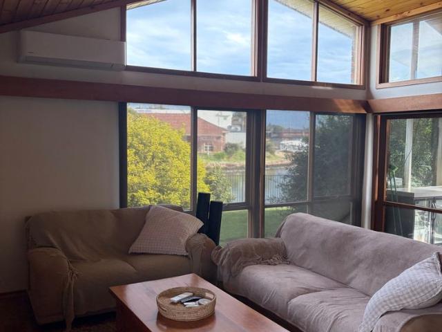 Room for rent in Camerons Creek, Victoria