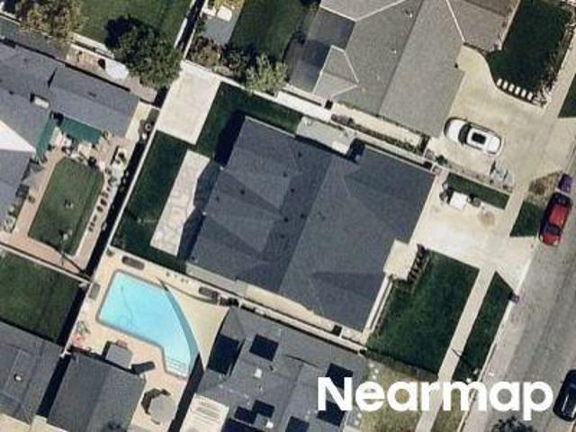 House for sale in Long Beach