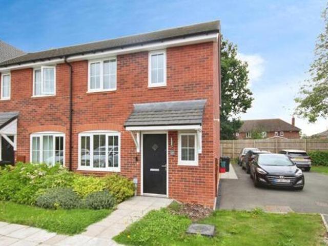House for sale in Green Close, Warwickshire