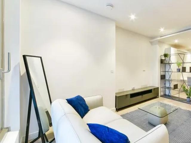 Apartment for rent in Canary Wharf, Greater London