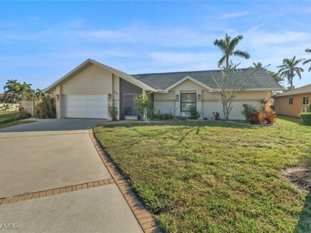 House for sale in Bonita Springs