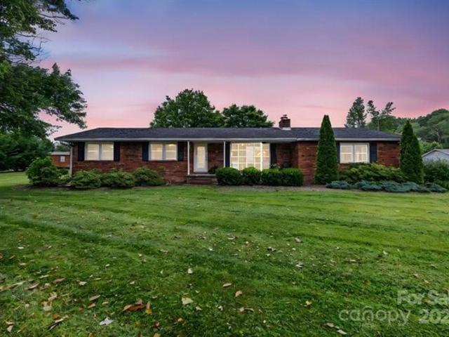 House for sale in Fletcher
