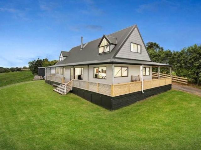 House for rent in Awhitu, Oroua County