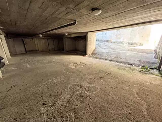 Garage vente à Quartier du Hédas, Pau