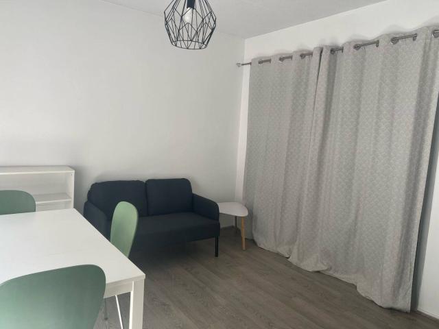 Studio location à Quartier du Hédas, Pau