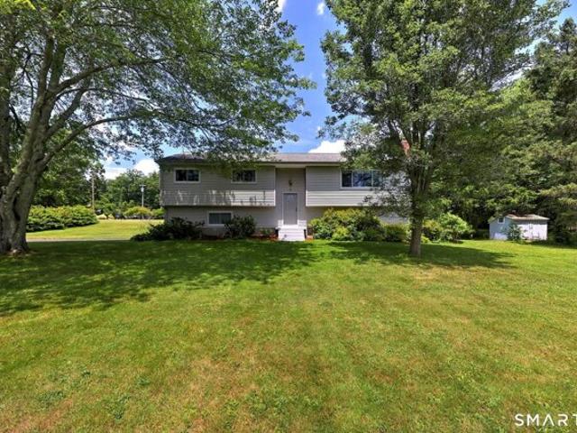 House for sale in Newtown, Connecticut