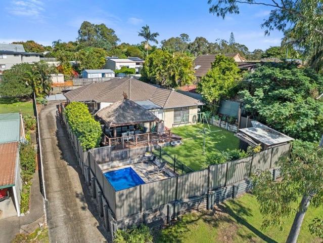 House for sale in Edens Landing