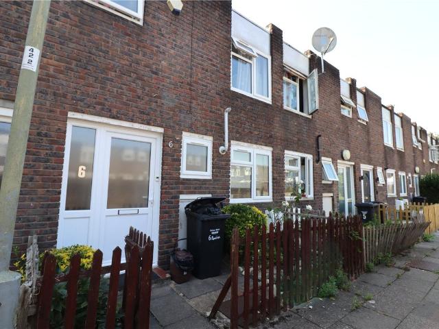 House for rent in Colindale, Greater London