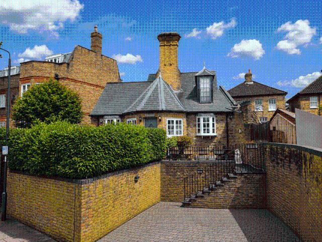 House for rent in Winchmore Hill, Greater London