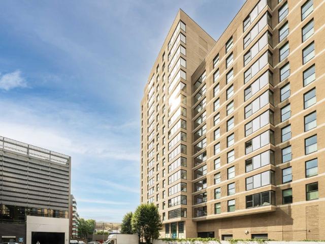 Apartment for rent in London Borough of Hounslow, Strand