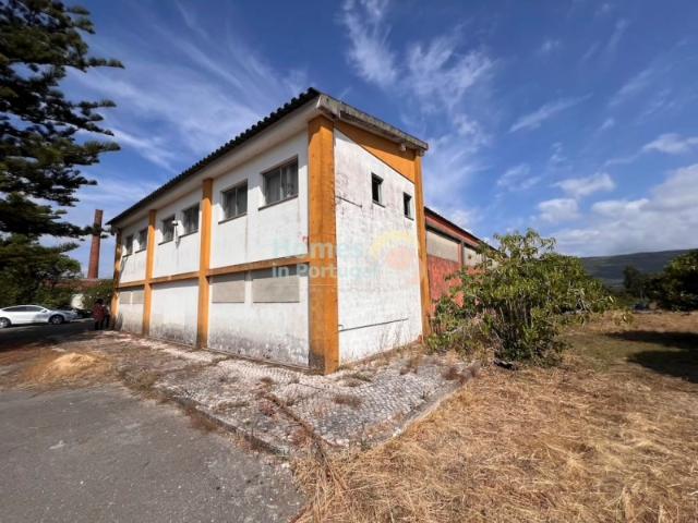 Armazém venda em Cabeço do Rocho, Porto De Mós