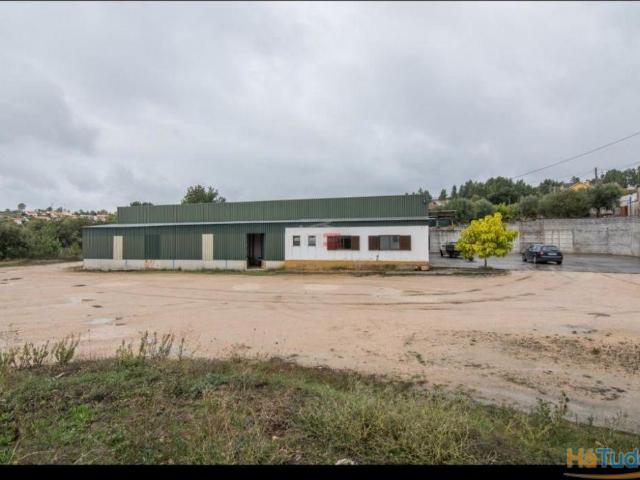 Armazém venda em Ourém, Santarém