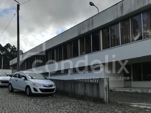 Armazém venda em Bougado (São Martinho e Santiago), Trofa