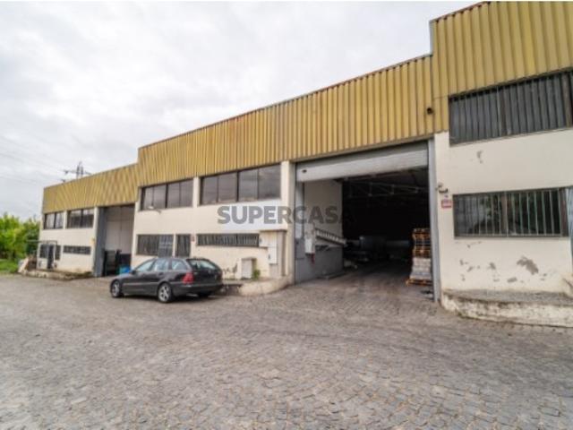 Armazém venda em Gavião, Braga