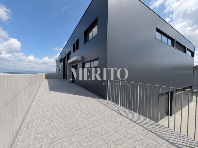 Armazém alugar em Balbeira, Braga