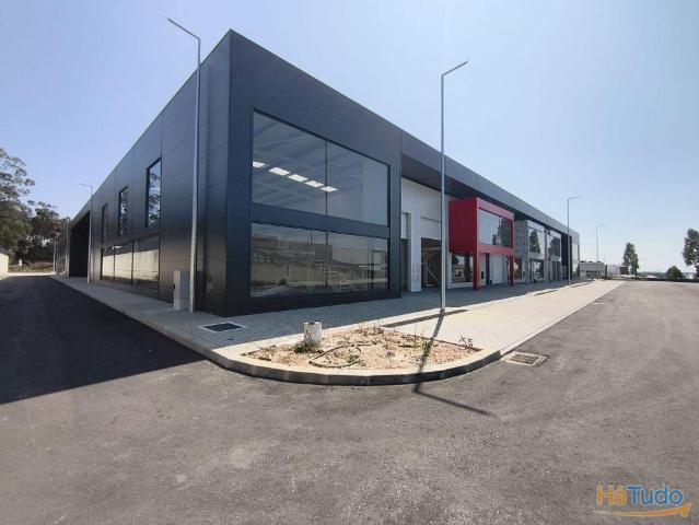 Armazém alugar em Esposende, Braga