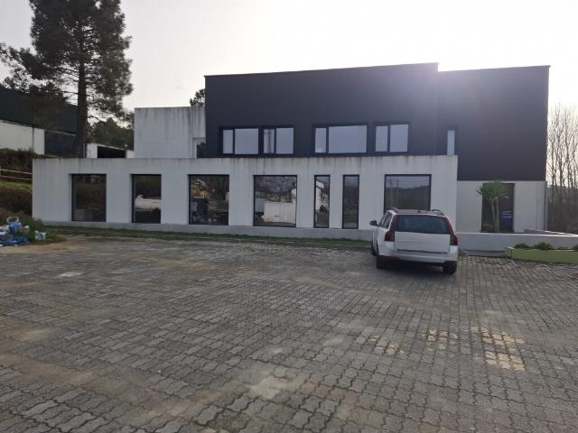Armazém venda em Viseu