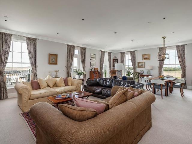 Apartment for rent in Poundbury, Dorchester