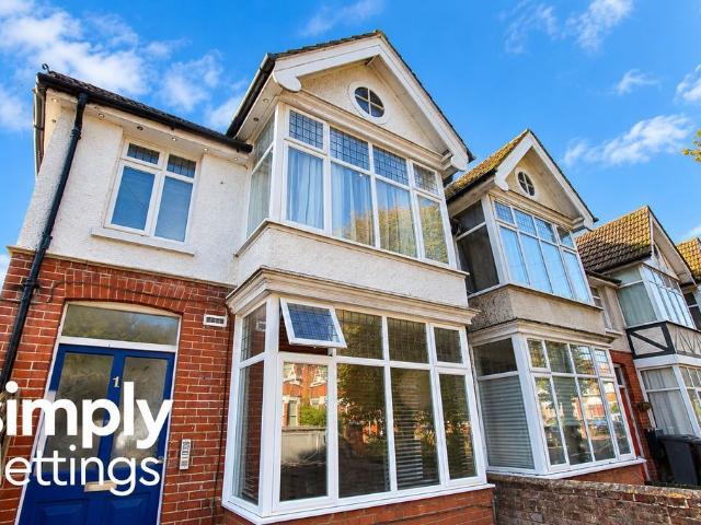 Apartment for rent in Broadwater, Worthing