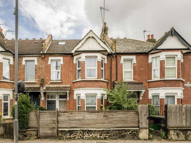 Apartment for rent in London Borough of Hammersmith and Fulham, Greater London