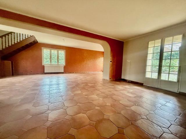 Maison vente à Soissons, Ambrief