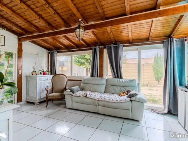 Maison vente à Saint-Seurin-sur-l'Isle, Gironde