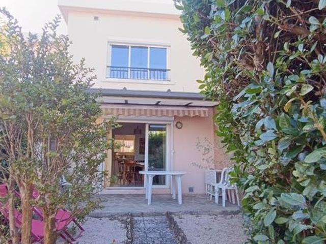 Maison vente à Arrondissement de Toulon, Six-fours-les-plages