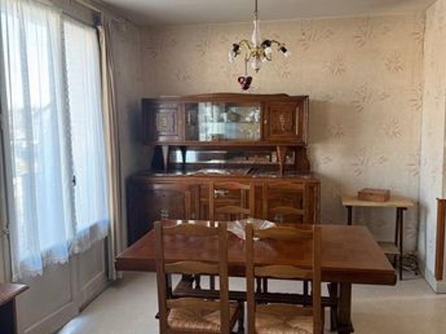 Maison vente à Montluçon, Commentry