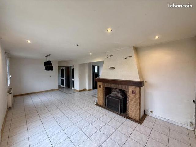 Maison vente à Lahoussoye, Somme