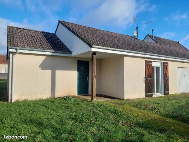Maison vente à Saint-Amand-Montrond, Charenton-du-cher