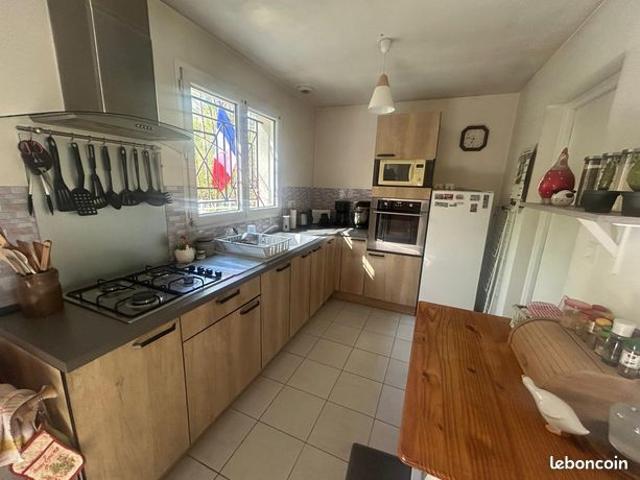 Maison vente à Ussel, Peyrelevade