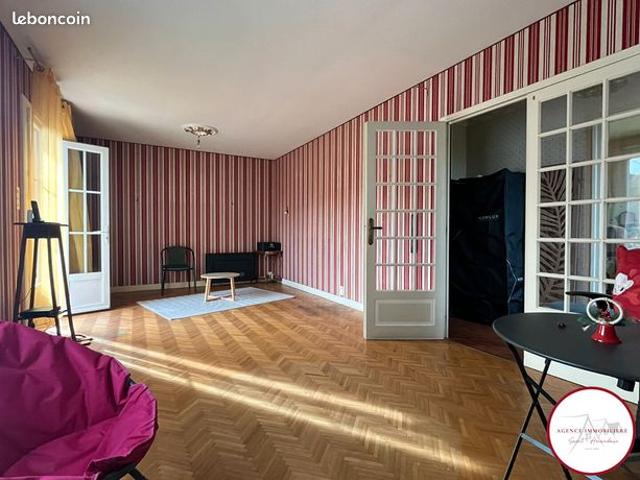 Maison vente à Bruère-Allichamps, Cher