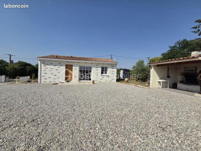 Maison vente à Aigre