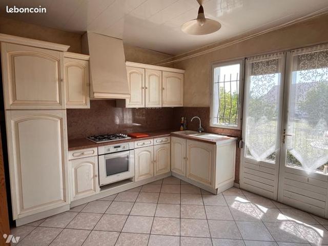 Maison vente à Châteaudun, Bonneval