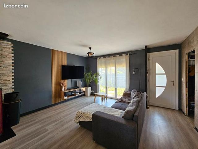 Maison vente à La Flèche, Cré