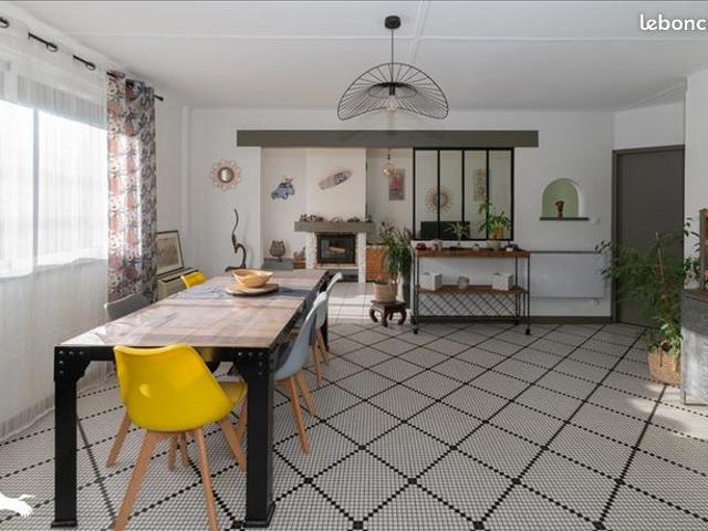 Maison vente à Lesparre-Médoc, Vensac