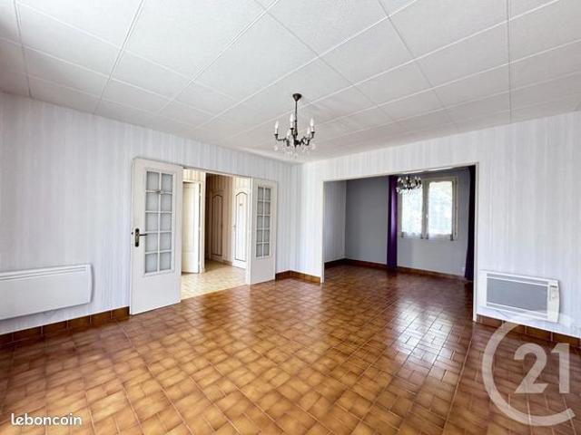 Maison vente à Nogent-le-Rotrou, Chapelle-royale