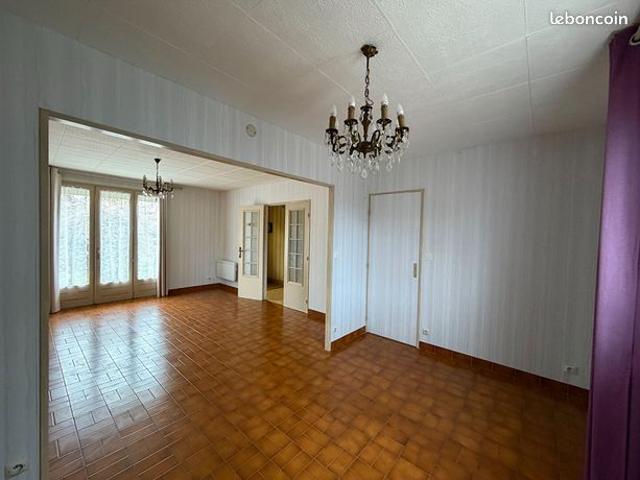 Maison vente à Nogent-le-Rotrou, Chapelle-royale